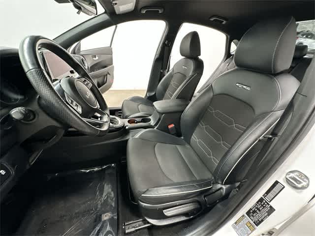 Thumbnail: 2023 Kia Forte - 18