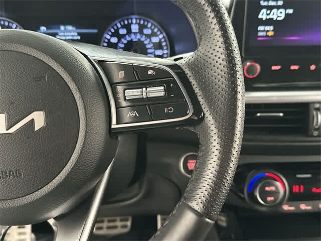 Thumbnail: 2023 Kia Forte - 9