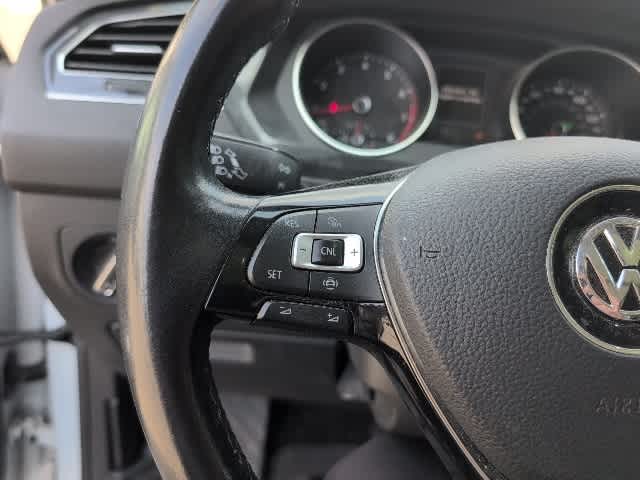 Thumbnail: 2019 Volkswagen Tiguan - 16