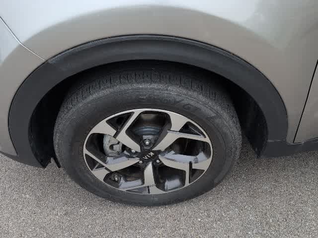 2022 Kia Sportage LX 12