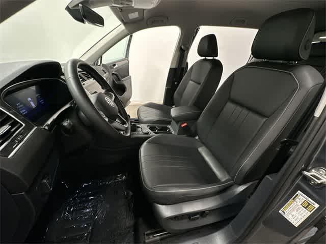 Thumbnail: 2024 Volkswagen Tiguan - 18