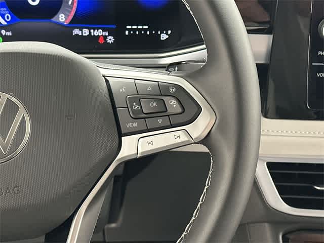 Thumbnail: 2025 Volkswagen Taos - 10