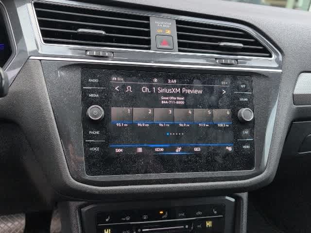 Thumbnail: 2023 Volkswagen Tiguan - 15