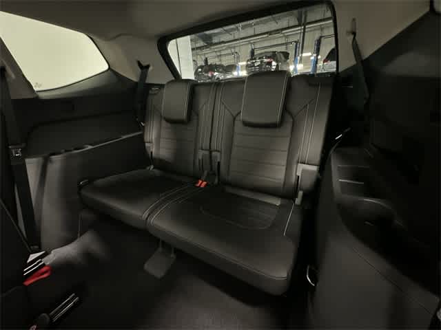 Thumbnail: 2026 Volkswagen Atlas - 21