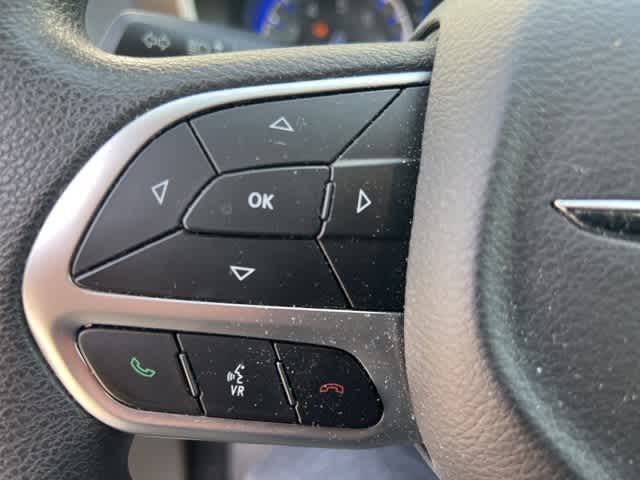 Thumbnail: 2018 Chrysler Pacifica - 16