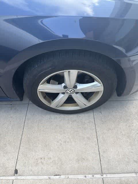Thumbnail: 2012 Volkswagen Passat - 3