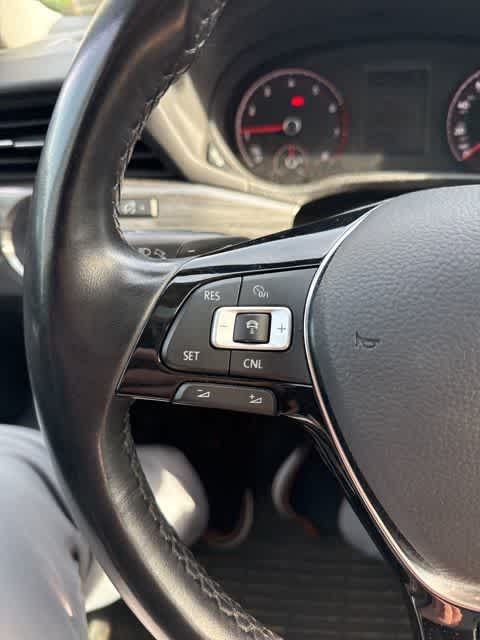 Thumbnail: 2020 Volkswagen Passat - 17