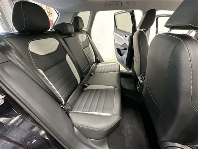 2025 Volkswagen Taos SEL 24