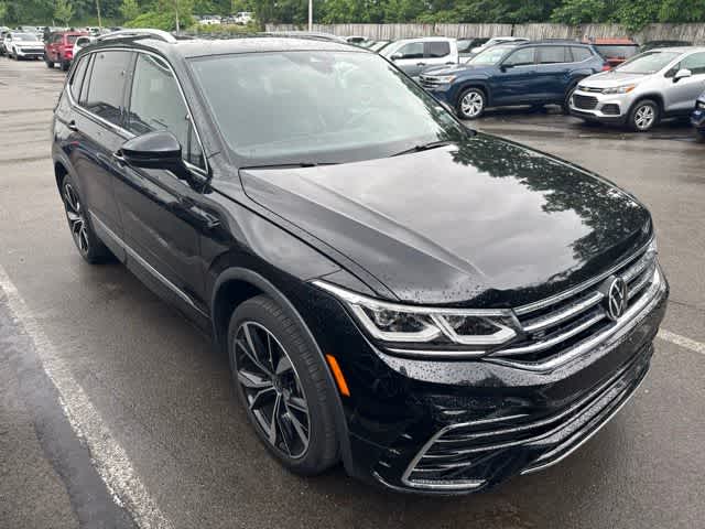 Thumbnail: 2023 Volkswagen Tiguan - 3