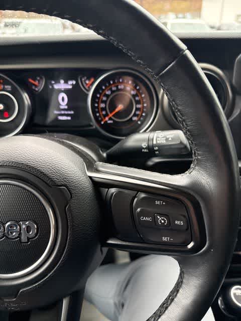 Thumbnail: 2022 Jeep Gladiator - 15