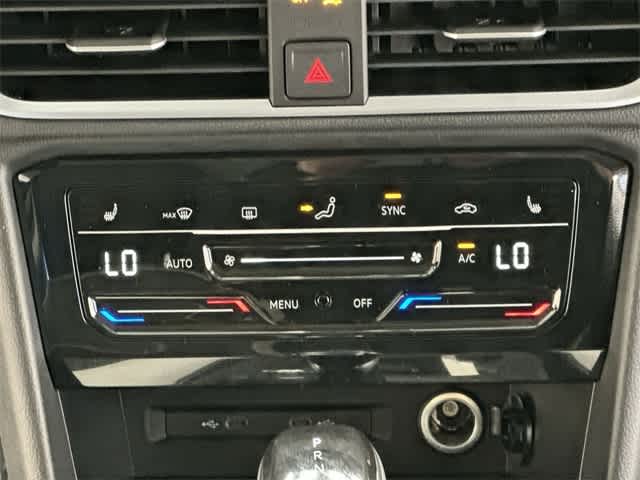 Thumbnail: 2025 Volkswagen Taos - 16