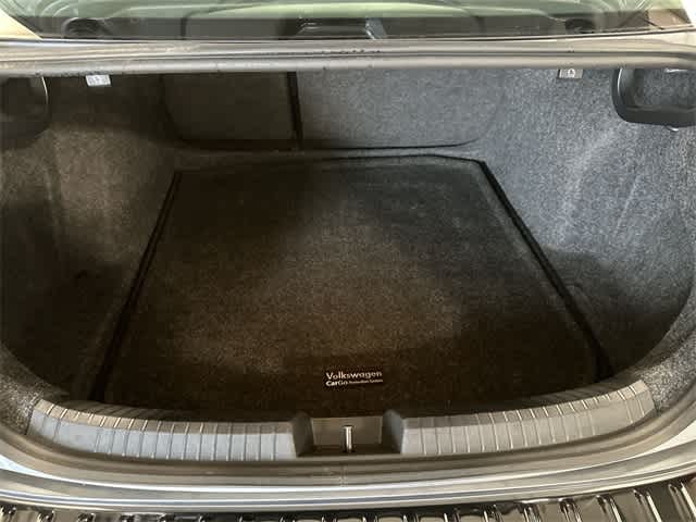 Thumbnail: 2021 Volkswagen Jetta - 28