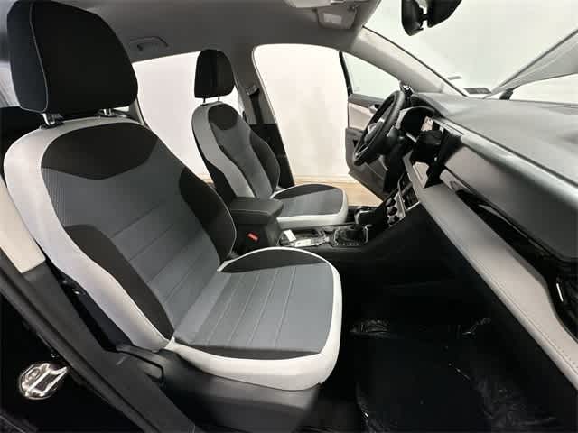 Thumbnail: 2025 Volkswagen Taos - 20