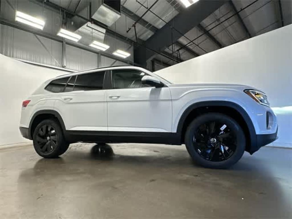 New 2026 Volkswagen Atlas 2.0T SE w/Technology SUV