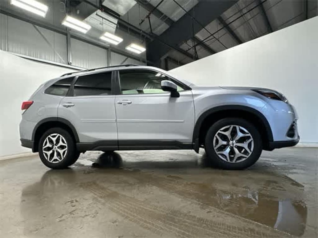 Used 2022 Subaru Forester Premium SUV