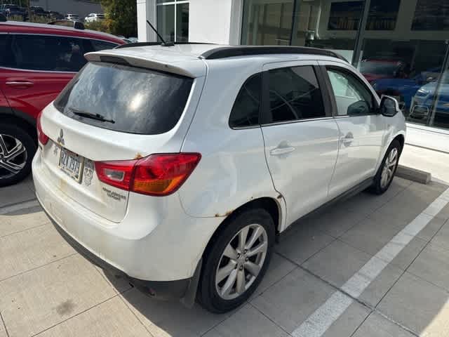 Thumbnail: 2015 Mitsubishi Outlander Sport - 6
