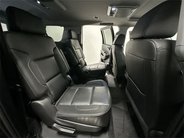 Thumbnail: 2017 Chevrolet Suburban - 26