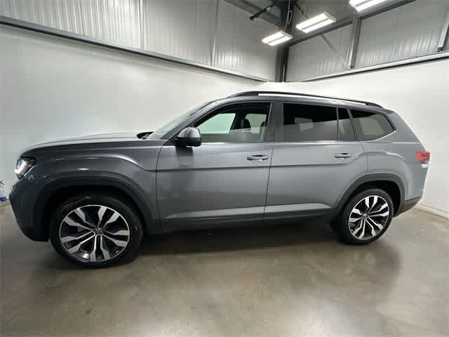 Thumbnail: 2022 Volkswagen Atlas - 3