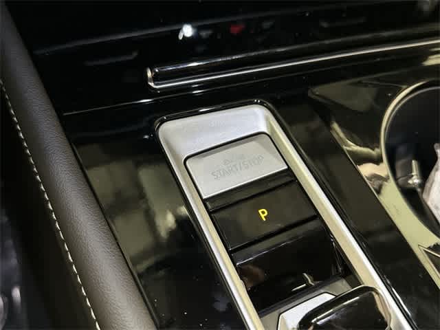 Thumbnail: 2026 Volkswagen Atlas - 10