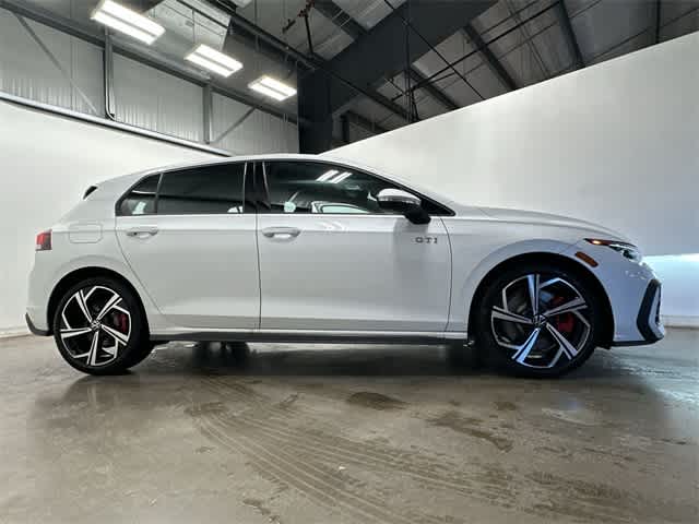 Thumbnail: 2026 Volkswagen Golf - 3