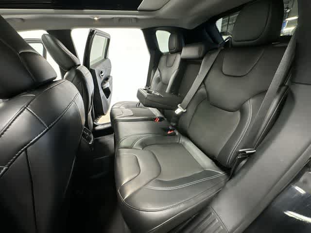 Thumbnail: 2020 Jeep Cherokee - 20