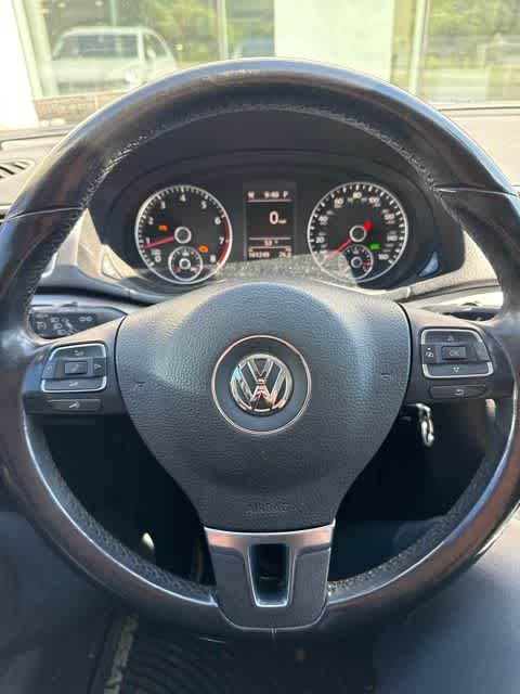 Thumbnail: 2013 Volkswagen Passat - 14