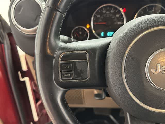 Thumbnail: 2012 Jeep Wrangler - 8