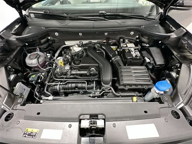 Thumbnail: 2025 Volkswagen Taos - 25