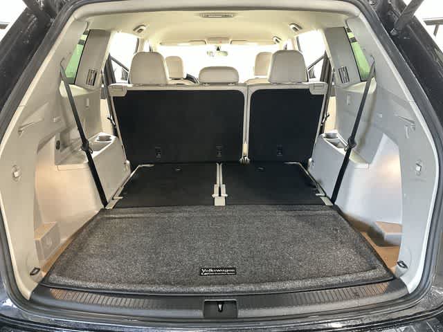 Thumbnail: 2023 Volkswagen Atlas - 27