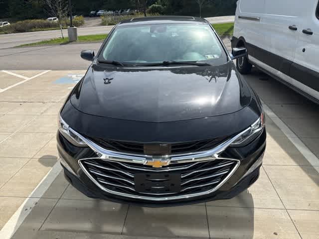 2019 Chevrolet Malibu Premier photo 2