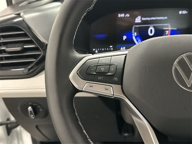 Thumbnail: 2025 Volkswagen Taos - 8