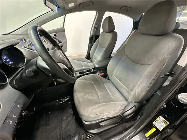 Thumbnail: 2012 Hyundai Elantra - 12