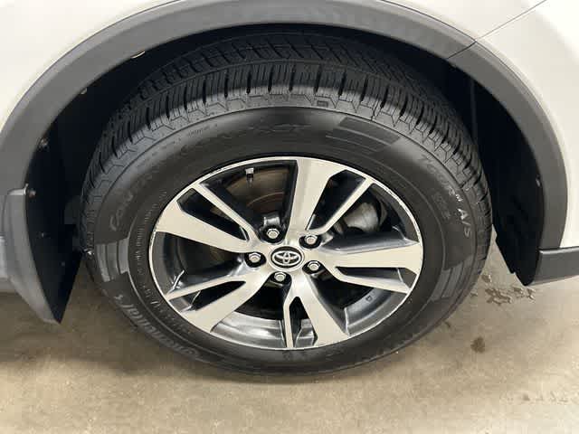 Thumbnail: 2018 Toyota RAV4 - 5