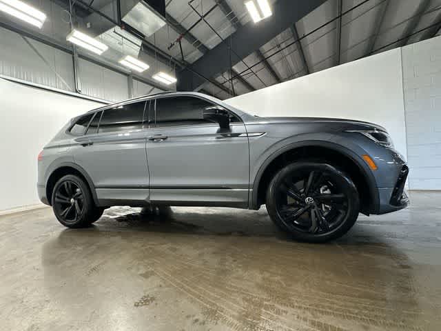 Thumbnail: 2024 Volkswagen Tiguan - 3