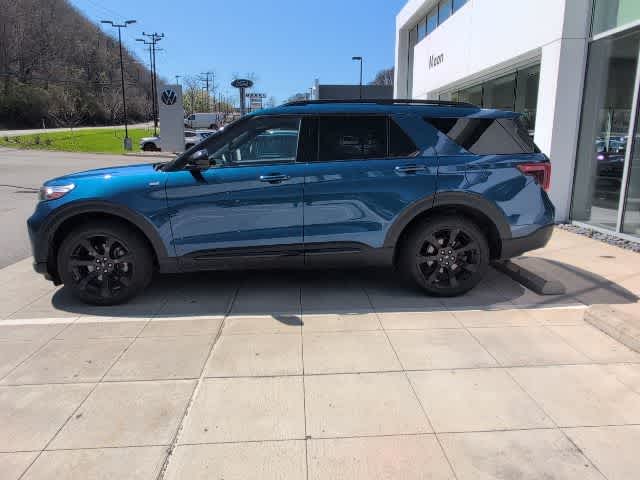 Thumbnail: 2022 Ford Explorer - 2