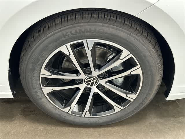 Thumbnail: 2026 Volkswagen Jetta - 5