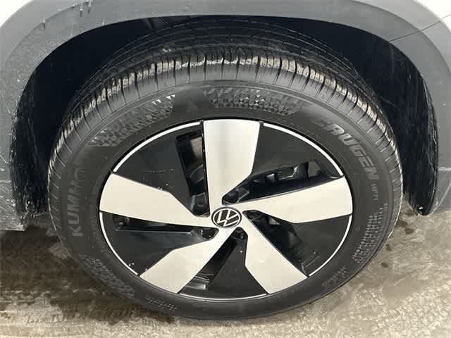 Thumbnail: 2025 Volkswagen Taos - 5