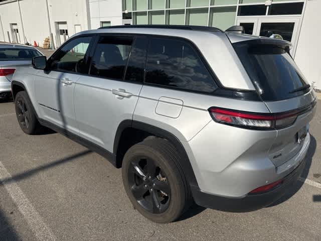 Thumbnail: 2023 Jeep Grand Cherokee - 6