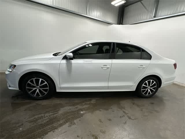 Thumbnail: 2017 Volkswagen Jetta - 2