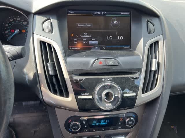 Thumbnail: 2012 Ford Focus - 16