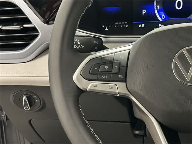 Thumbnail: 2025 Volkswagen Taos - 9