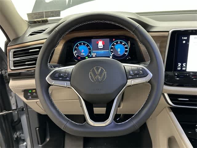 2025 Volkswagen Atlas SE 8