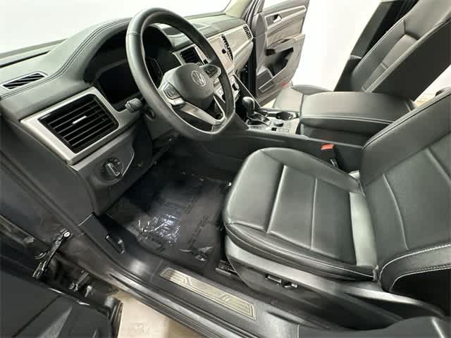 Thumbnail: 2022 Volkswagen Atlas - 18