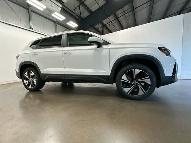 Thumbnail: 2026 Volkswagen Taos - 3