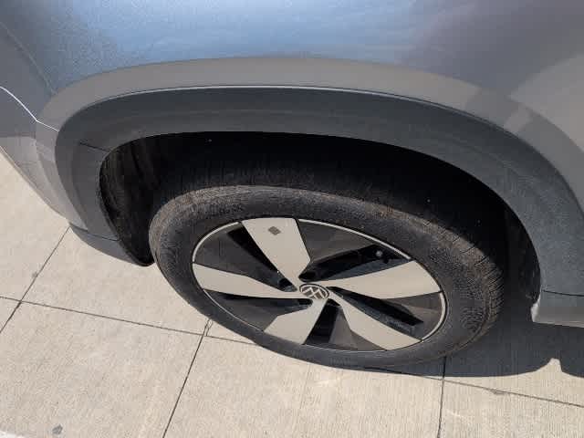 Thumbnail: 2024 Volkswagen Taos - 12