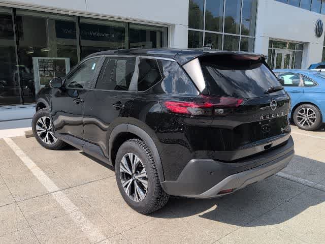 Thumbnail: 2022 Nissan Rogue - 3