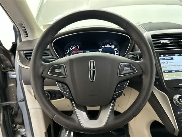 Thumbnail: 2017 Lincoln MKC - 8
