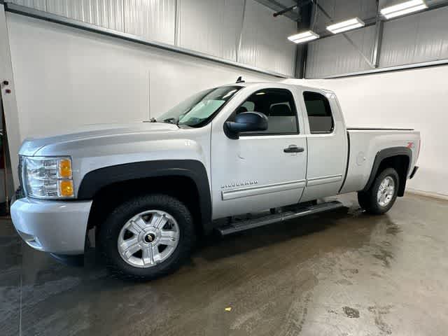 Used 2011 Chevrolet Silverado 1500 LT with VIN 1GCRKSE30BZ268674 for sale in Carnot-Moon, PA