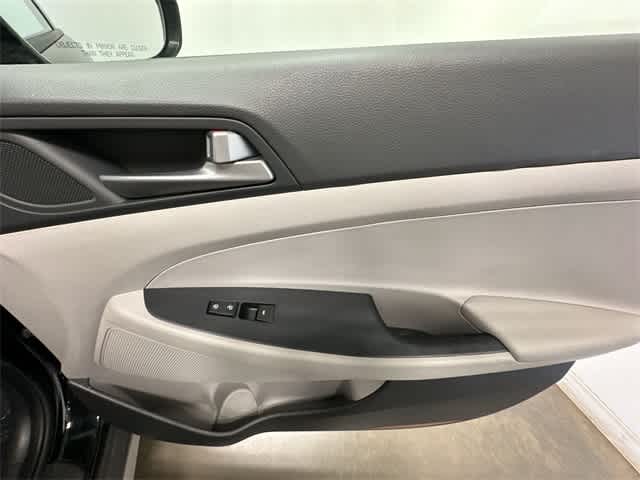 Thumbnail: 2017 Hyundai Tucson - 21