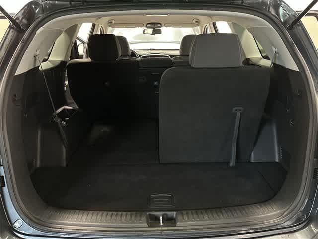 2019 Kia Sorento LX 24